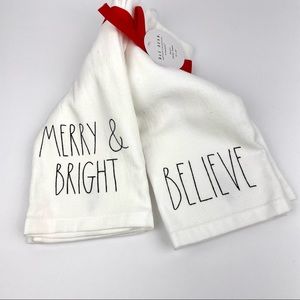 ⭐️FIRM PRICE⭐️ Rae Dunn Christmas Kitchen Towels - 2 pcs